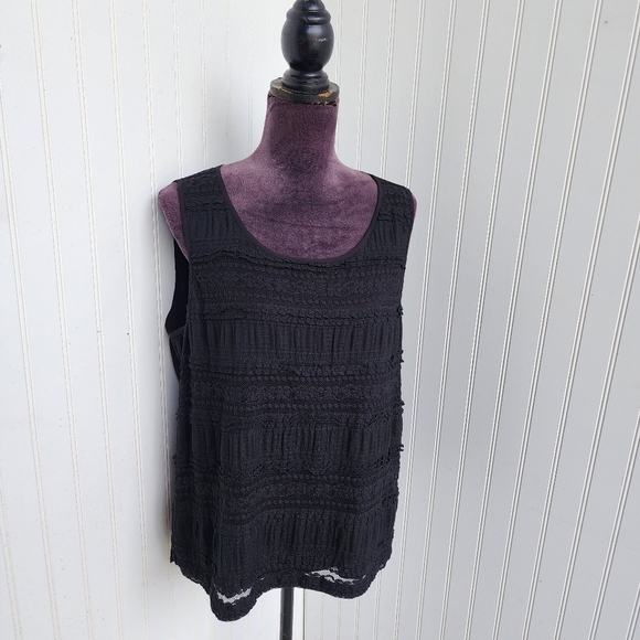 Chico's Women's Black Sleveless Tank Top Lace Stretch Lined size 2  (L / 12) - Picture 1 of 8